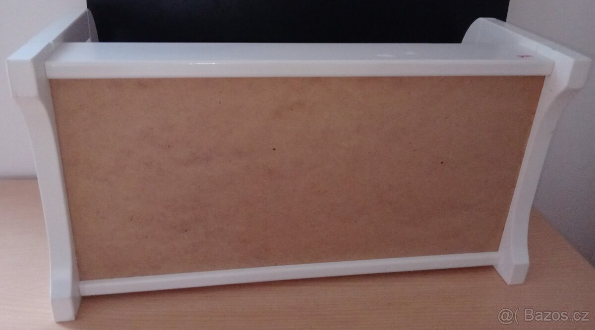 Dřevěná postýlka pro panenky - 2