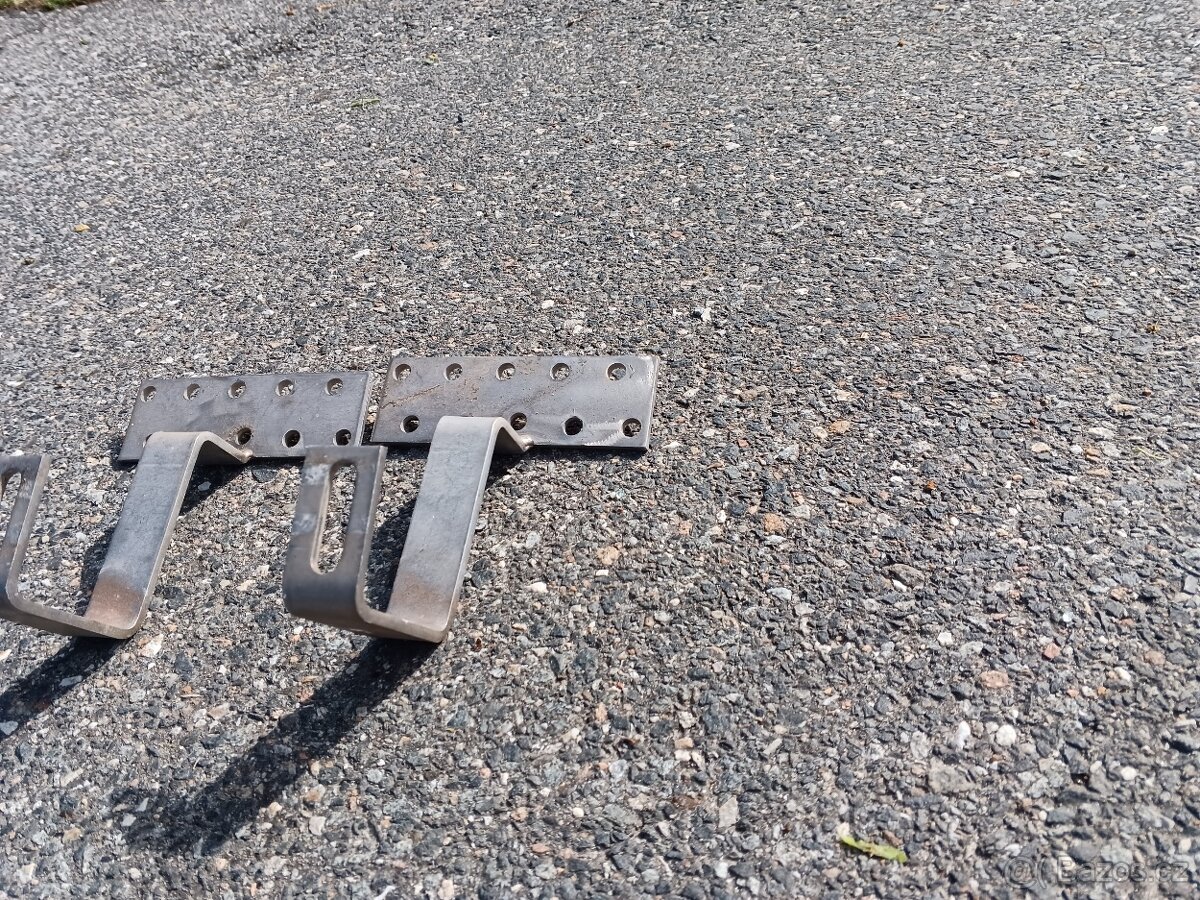 Nerezové střešní háky, držáky... - 2