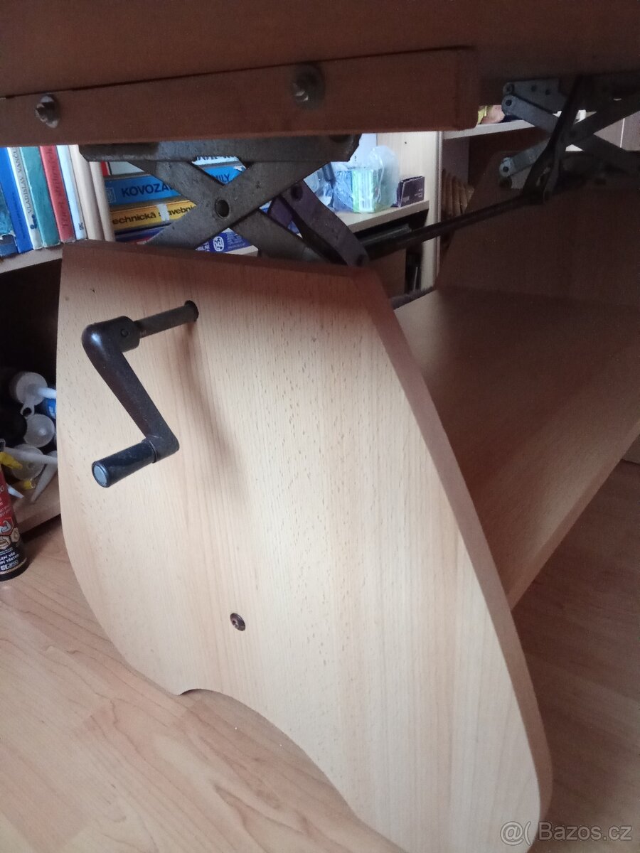 Konferenční stolek - 2