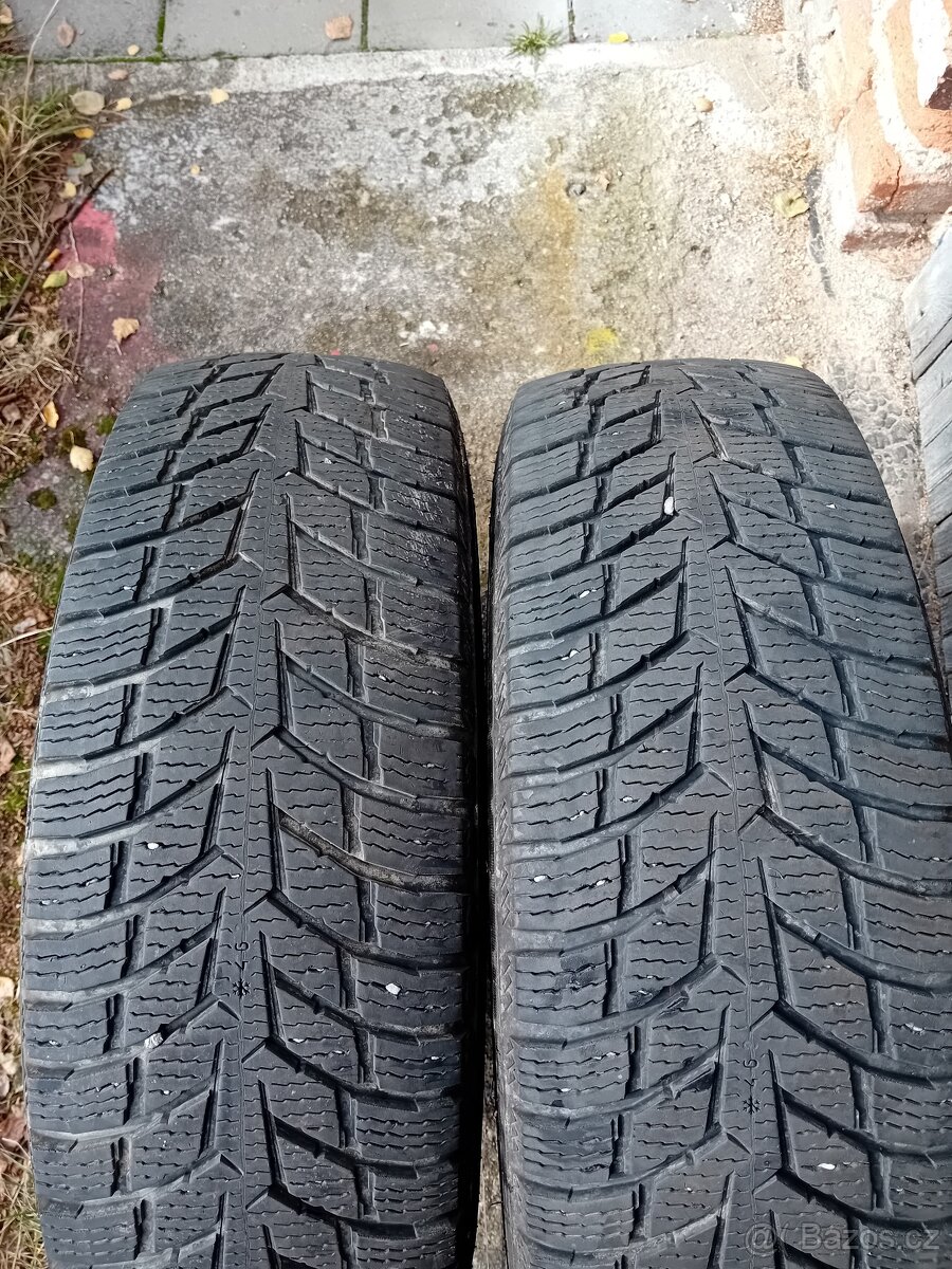 225/75 R16 C zimní - 2