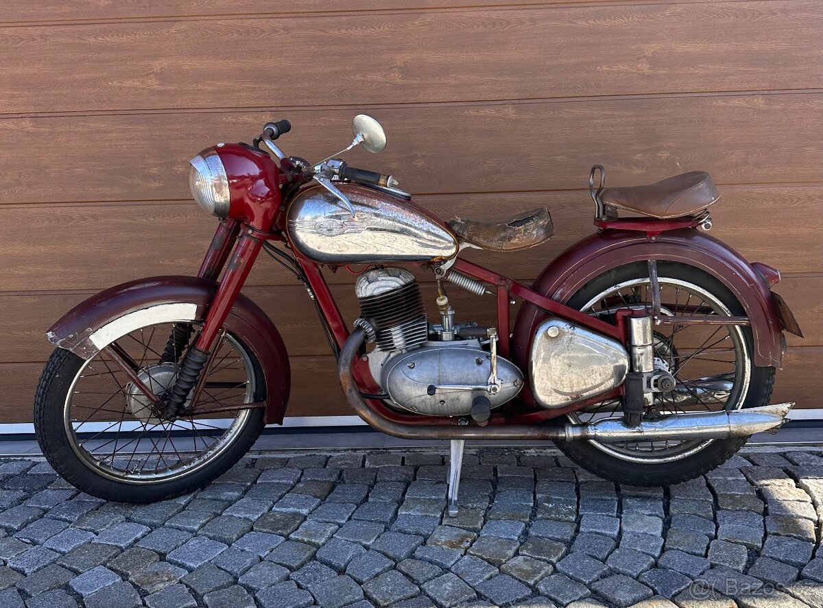 Jawa 250 Pérák - 2