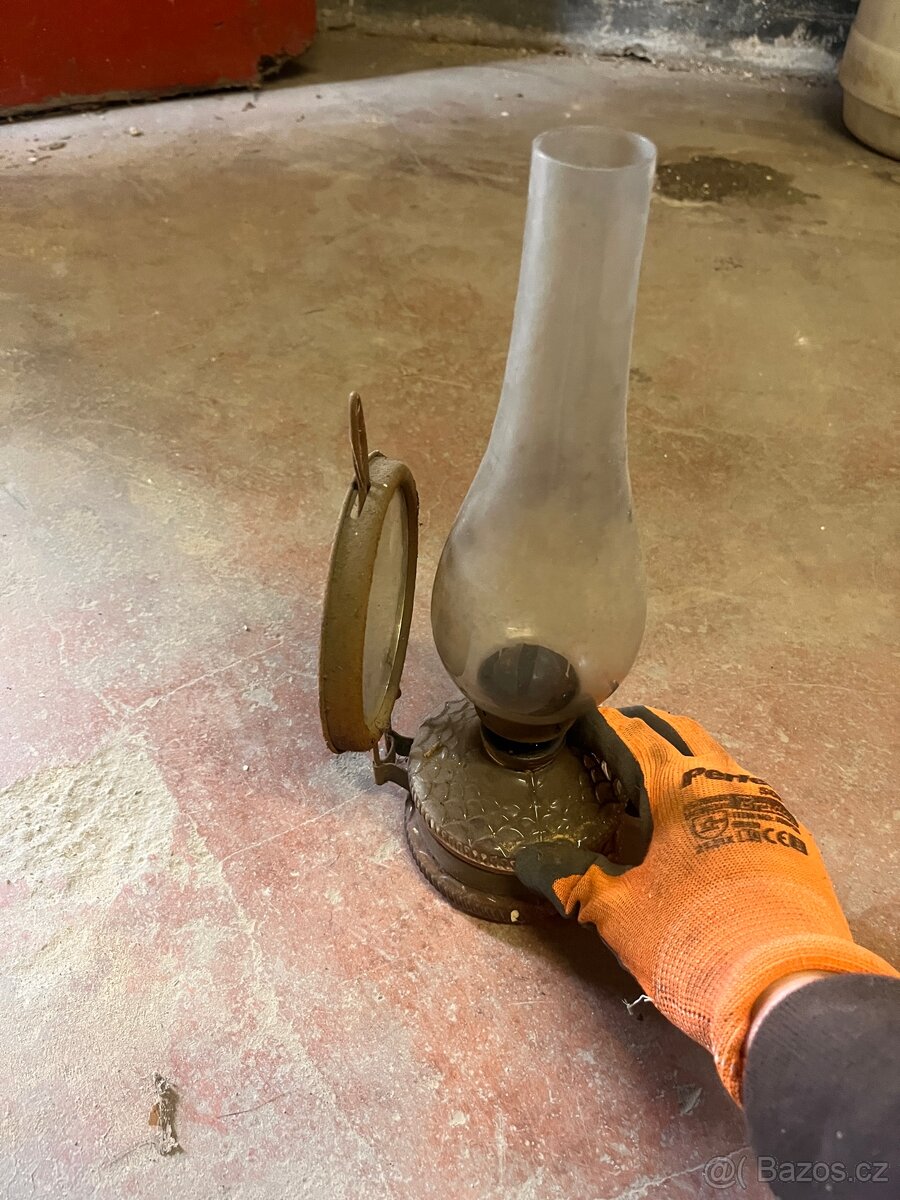 Stará petrolejová lampa se zrcátkem / petrolejka - 2