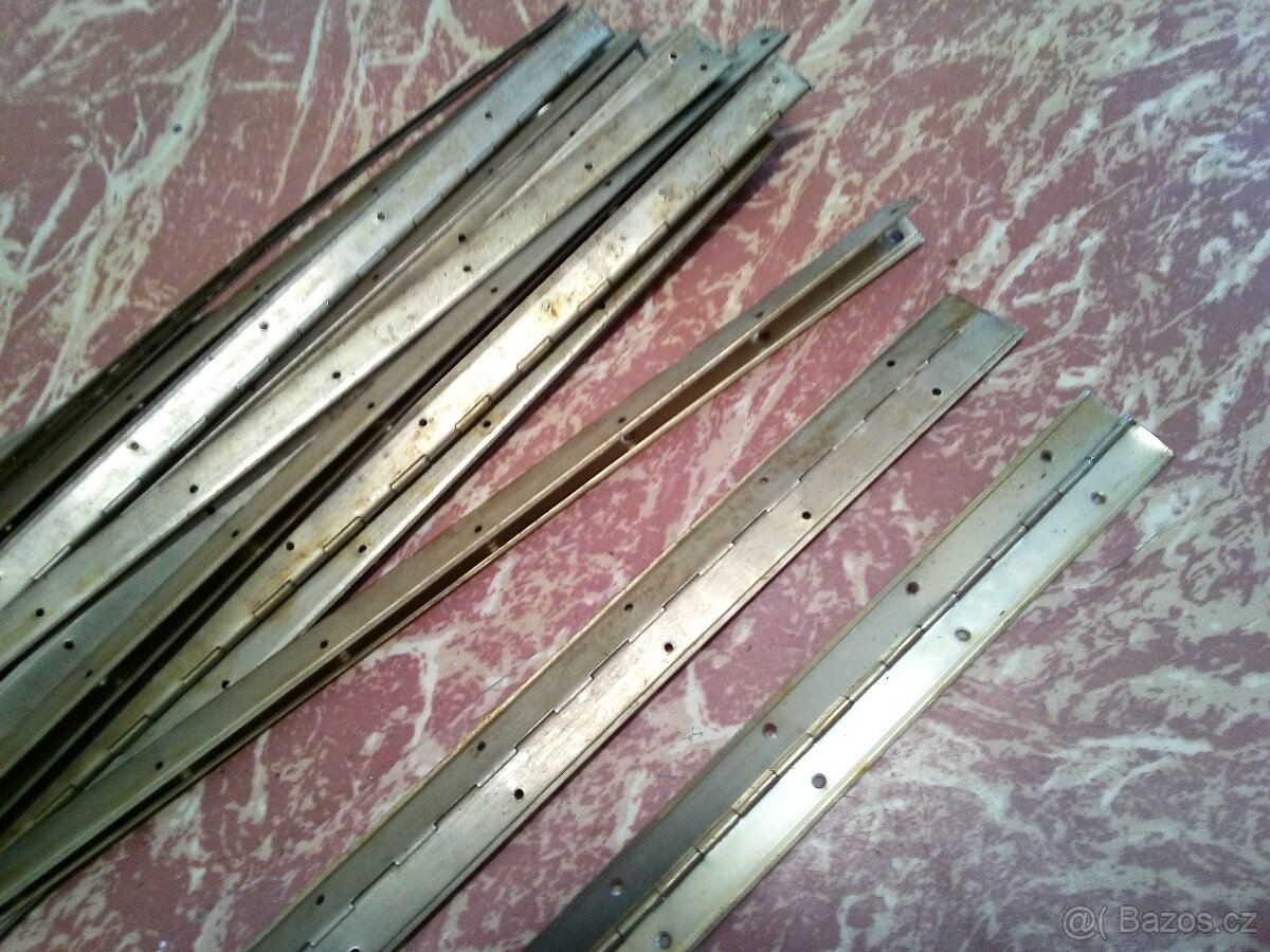 Panty klavíráky mosazné - 2