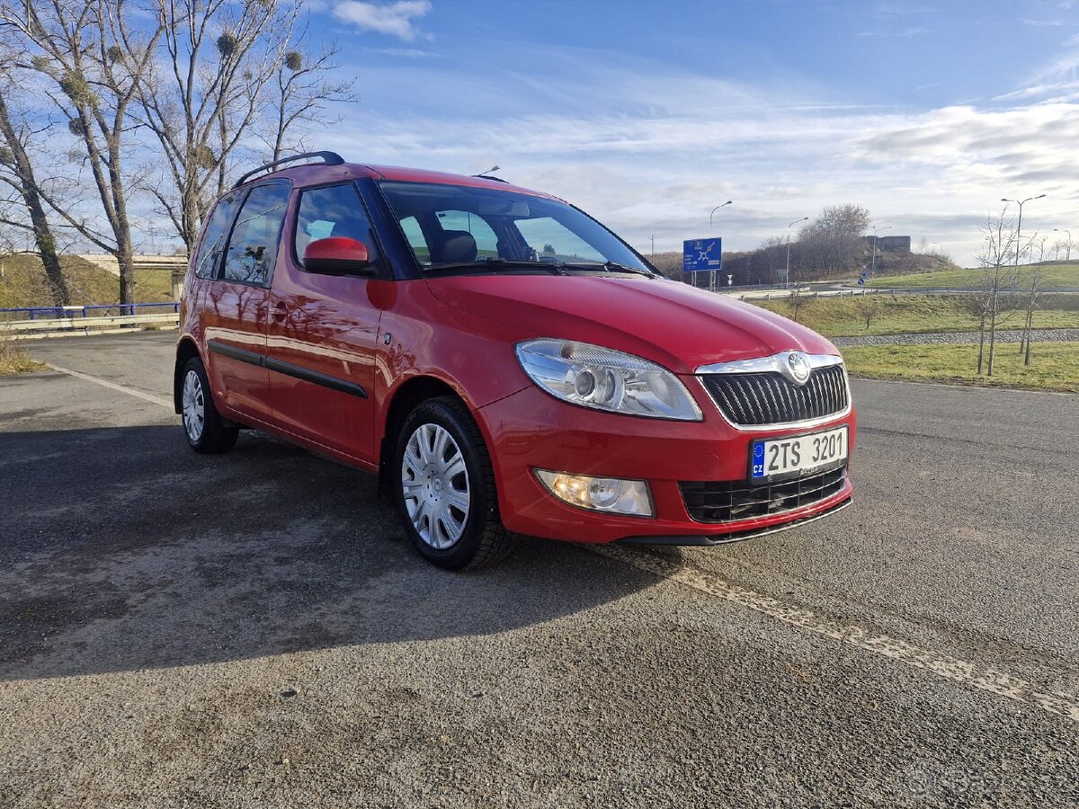 Škoda Roomster 1.2 TSI 63KW 68... Najeto - 2
