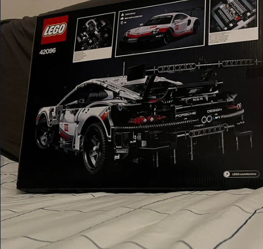 LEGO Technic 42096 – Porsche 911 RSR - 2