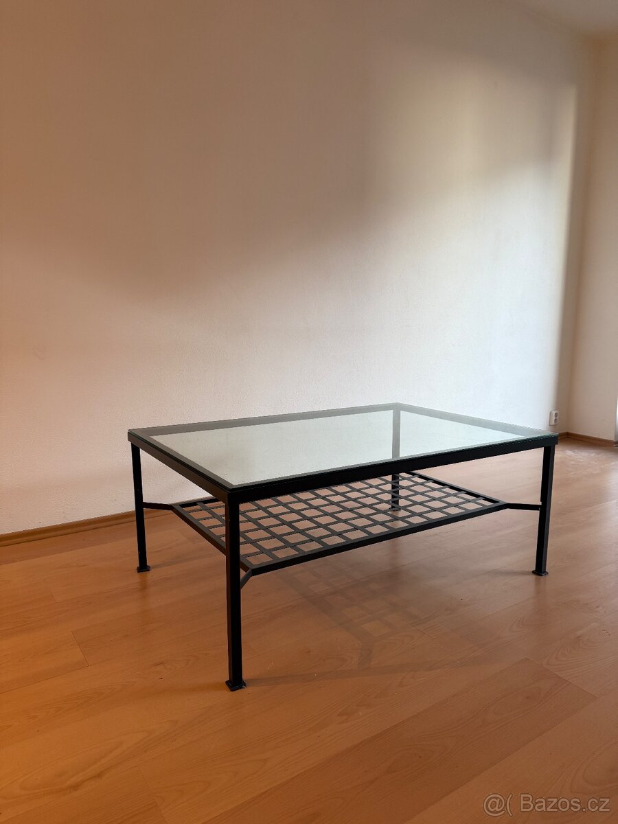 Skleněný konferenční stolek - 2
