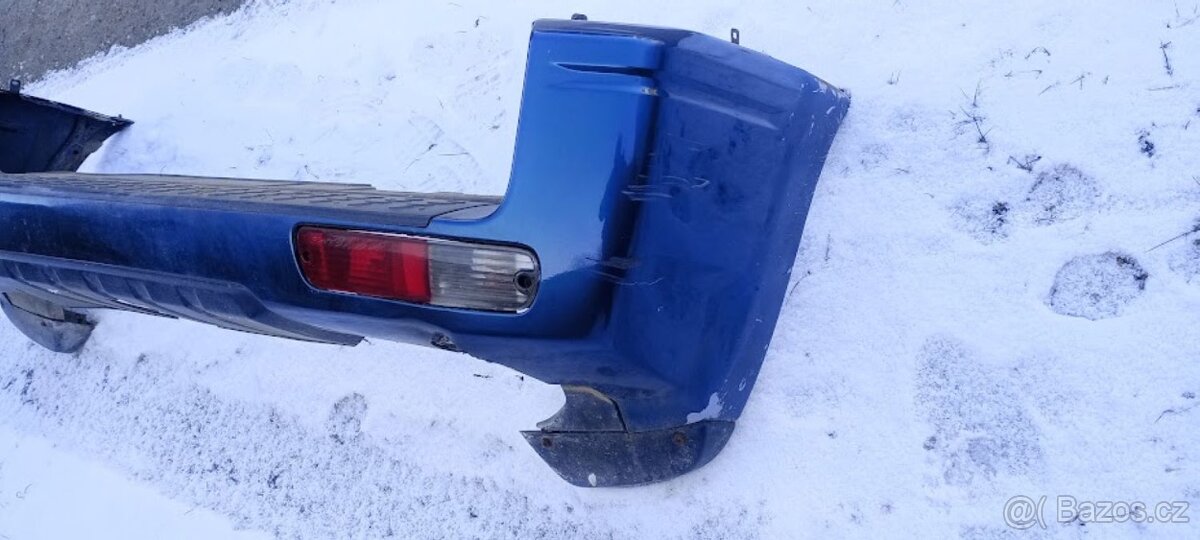 Mitsubishi Pajero III zadní nárazník - 2