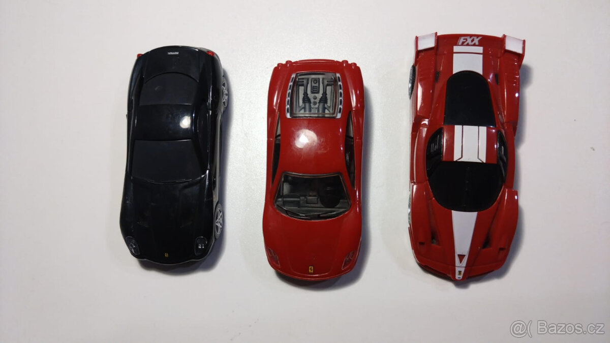 3x Model Ferrari (Shell V-power) - 2