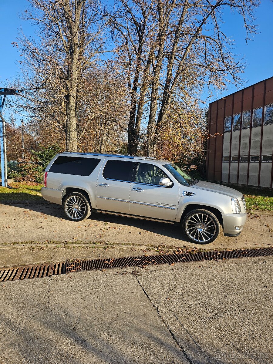 Cadillac Escalade ESV Platinum 6.2 V8 2014 - 2