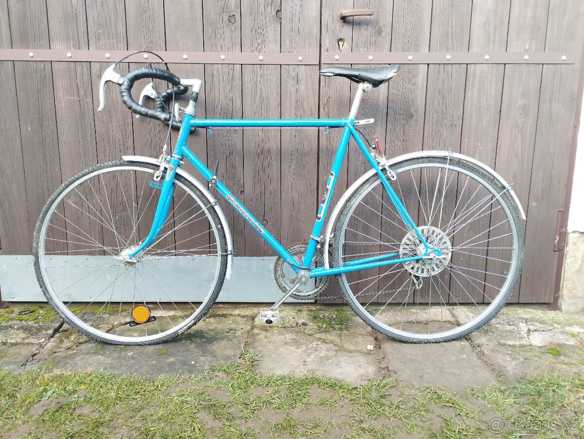 silnicni kolo Favorit - 2