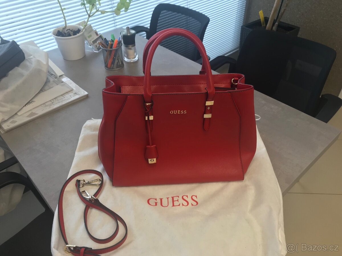 Červená kabelka zn. Guess - 2