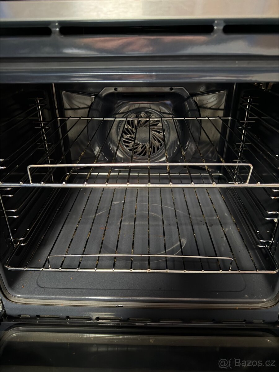 Prodam vestavnou troubu Candy - 2