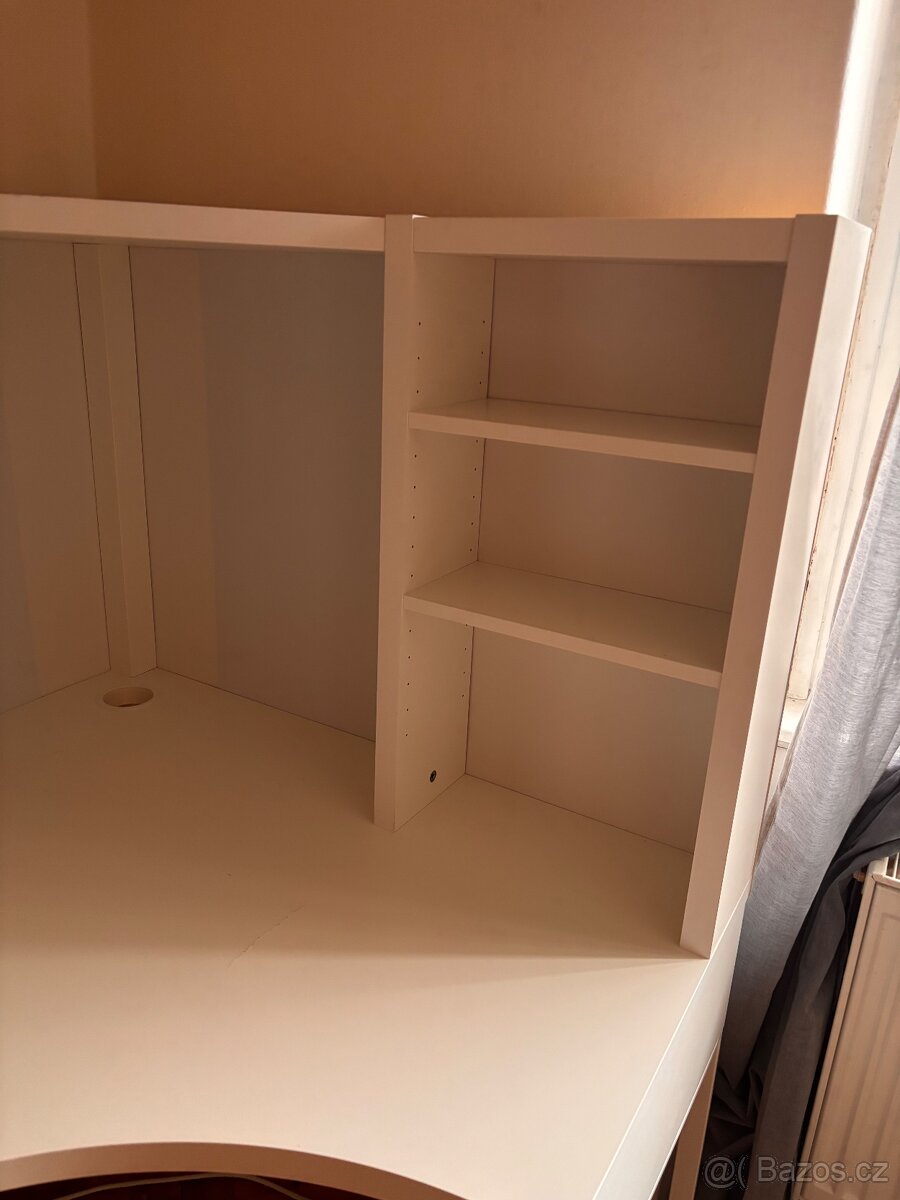 Psací stůl - spěchá Cena dohodou - 2