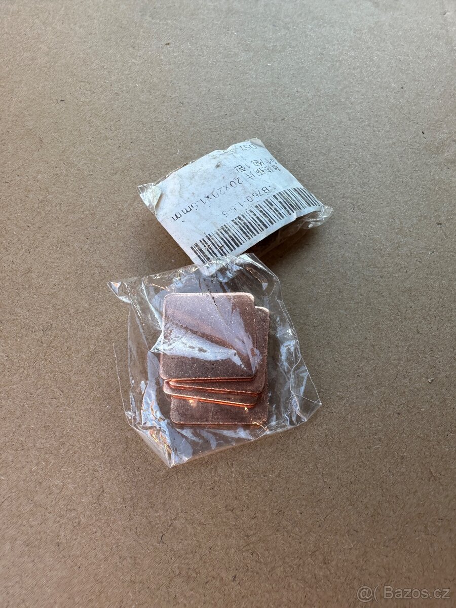 Měděné destičky 15x15x1 a 20x20x1,5mm - 2