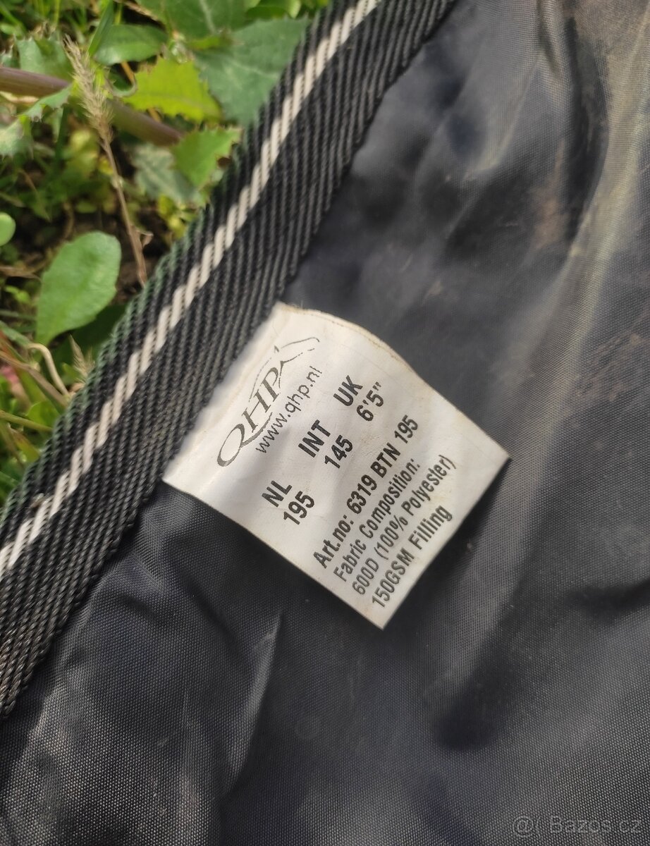 Zimní výběhová deka QHP 145cm - 2