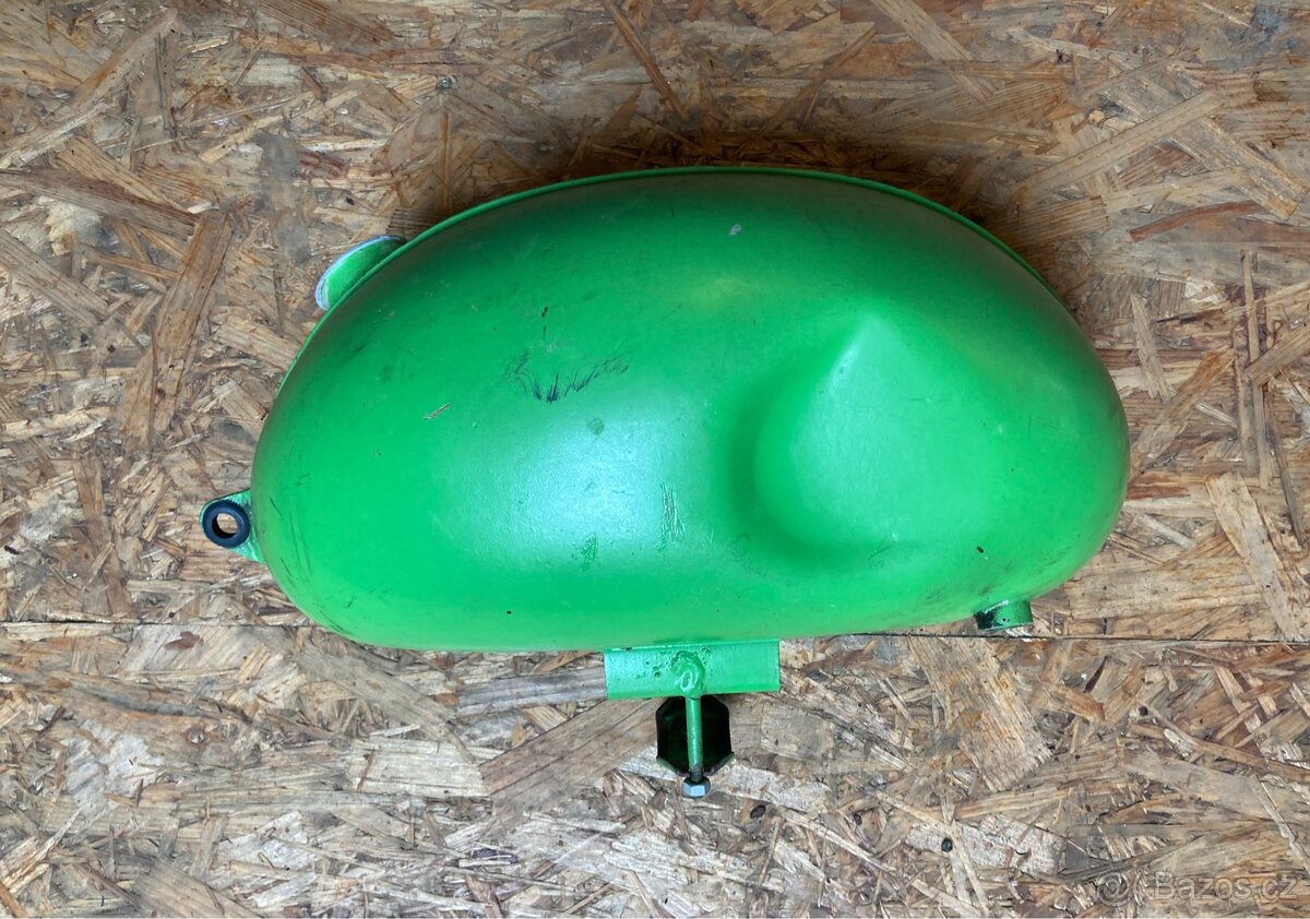 Stadion S22 nádrž - 2