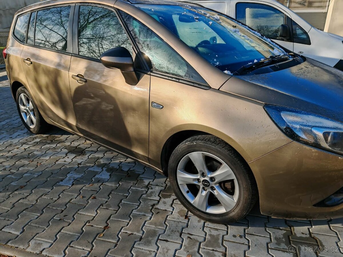 Prodám Opel ZafiraC Tourer - 2