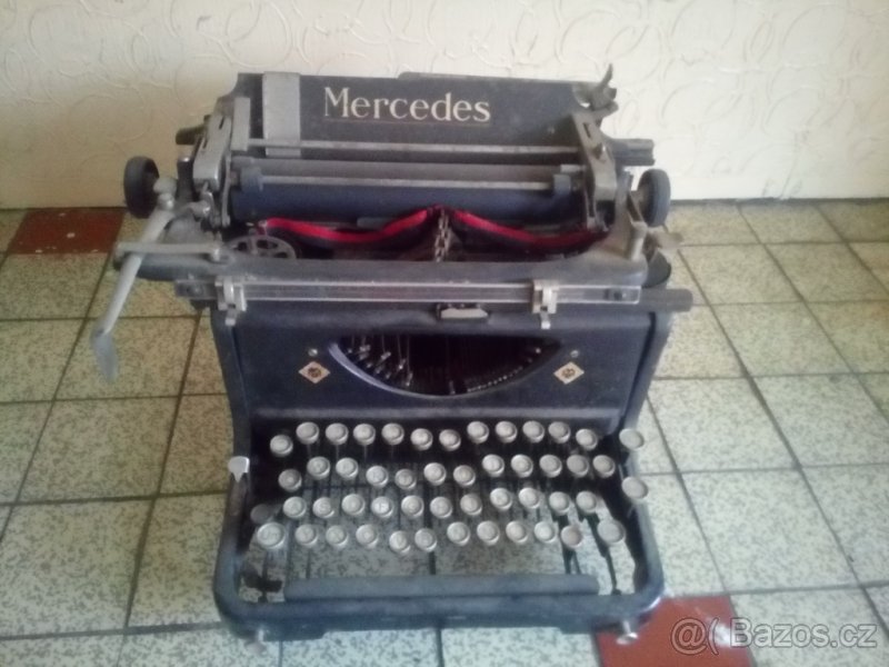 Prodám psací stroj Mercedes. - 2