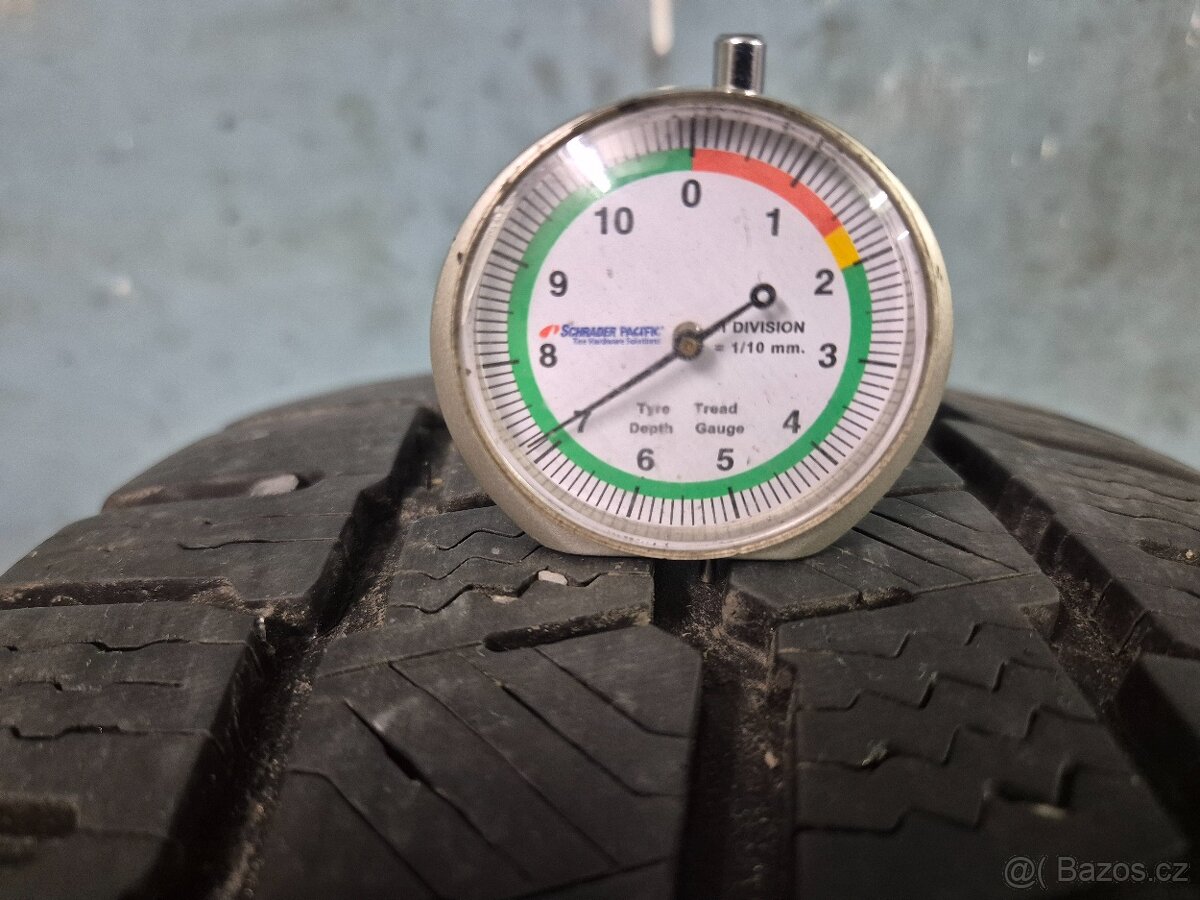 215/60 R17C MICHELIN (2x7 2x5,5mm) č.16239/DP - 2