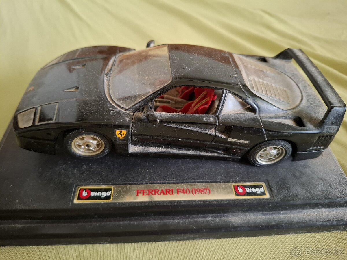 Model Bburago Ferrari F40 (1/24) - 2