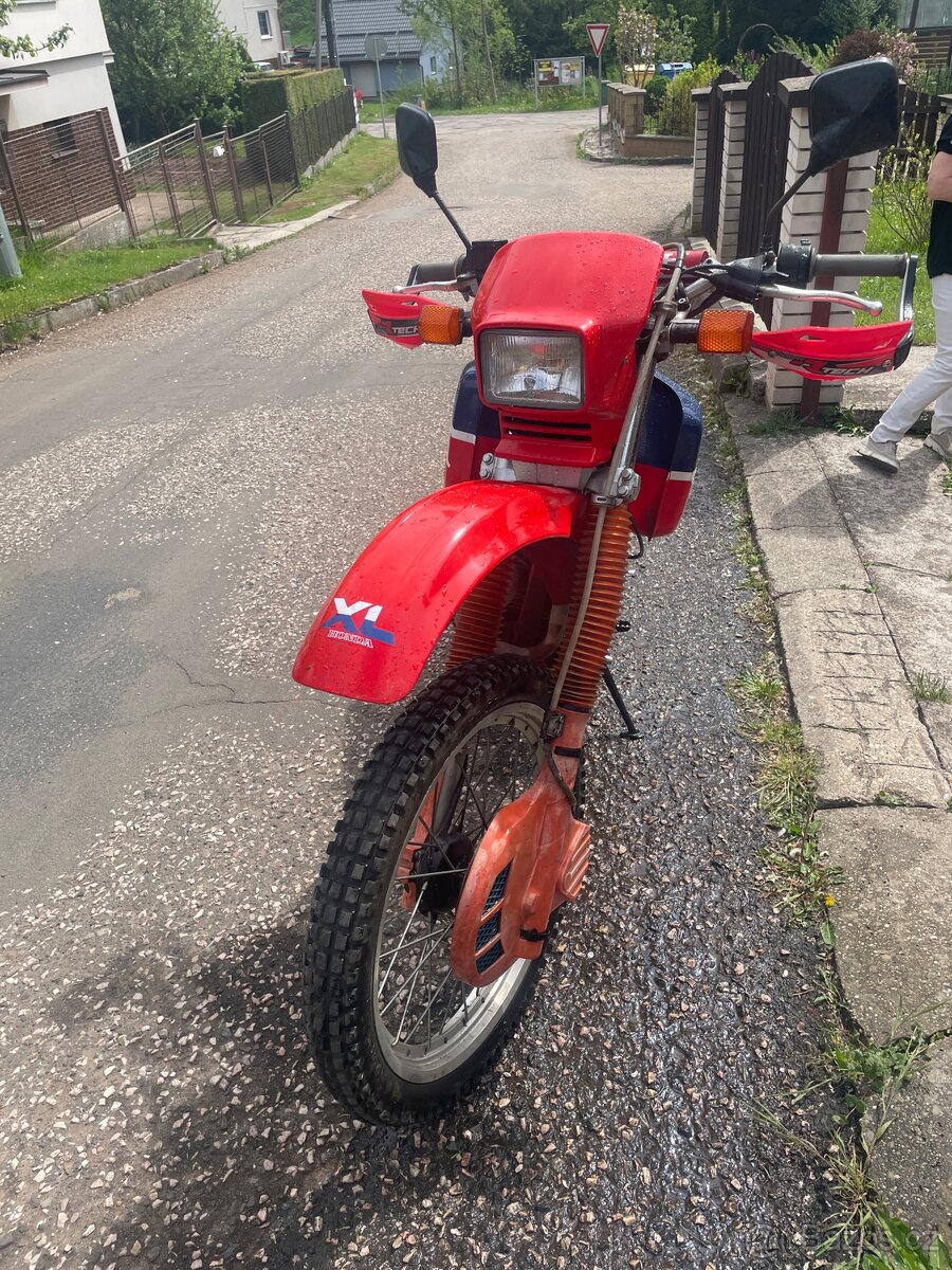 Prodám Honda XL-600 RM