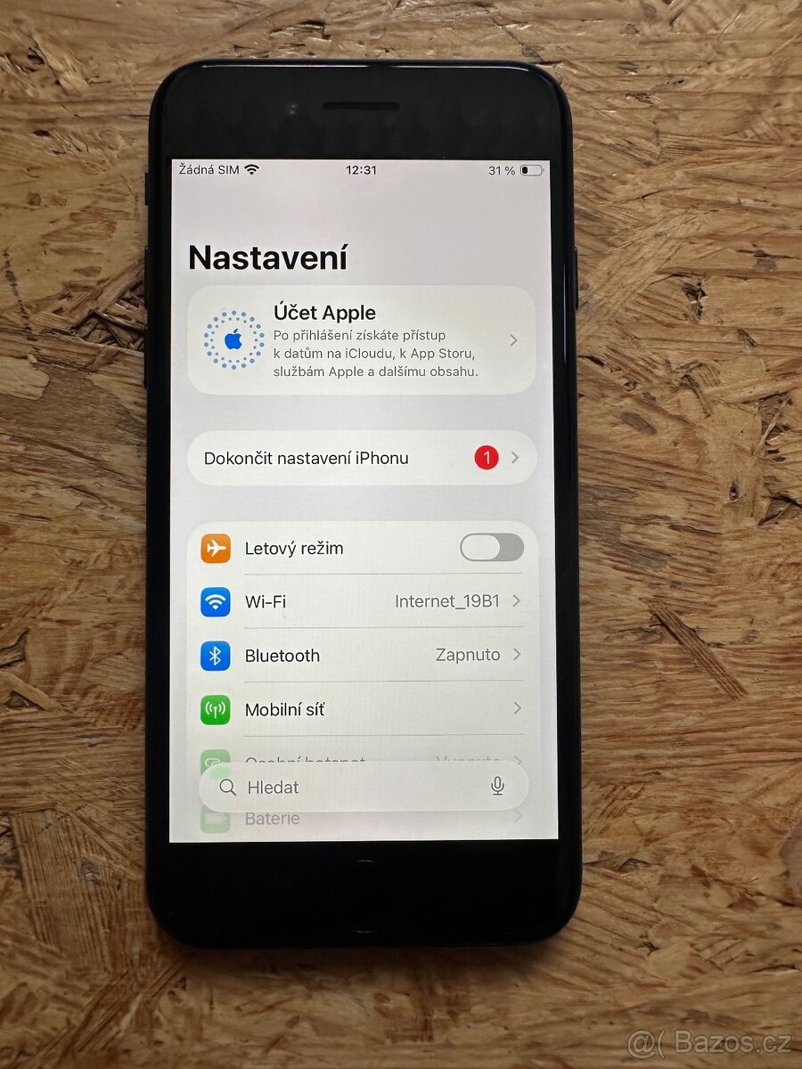 Apple iPhone SE2020 64GB Černý - 2