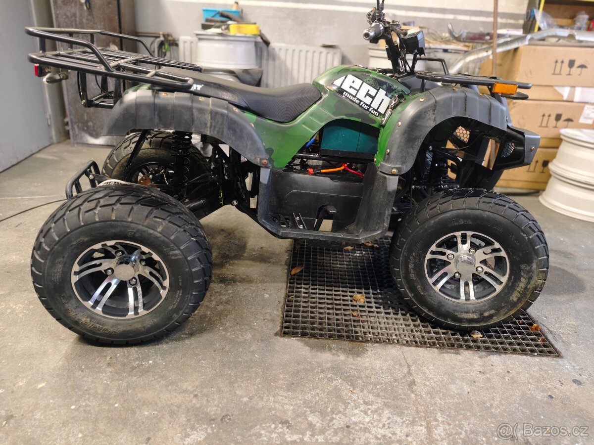 Akumulátorová čtyřkolka - HECHT 59399 ARMY - 2