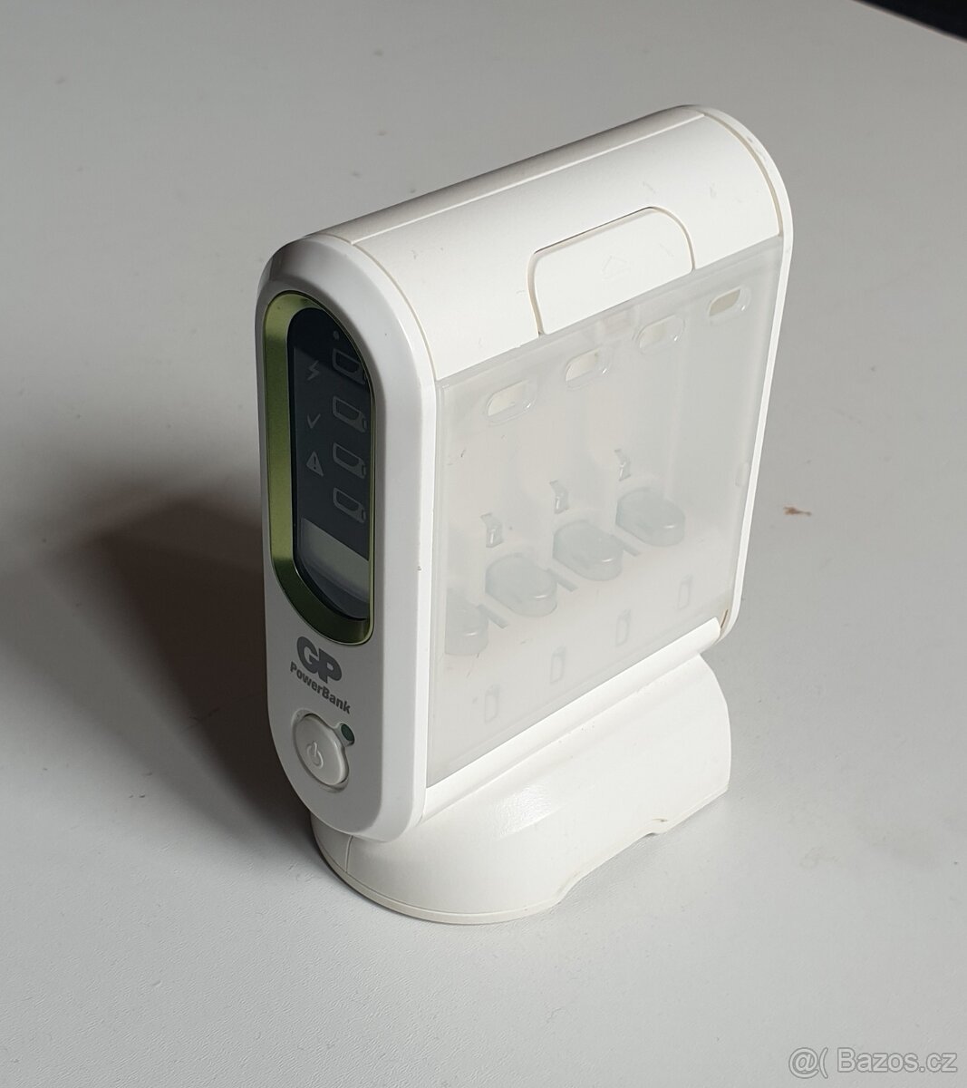 Nabíječka baterií GP- 4 x AA (AAA)- nabíjí po 1 ks - 2