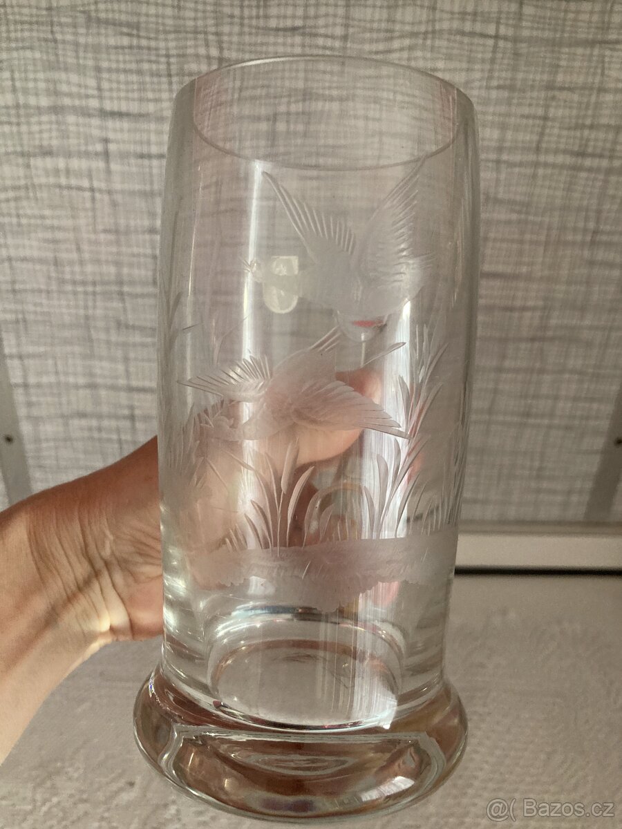 Skleněný pivní korbel broušený - 2