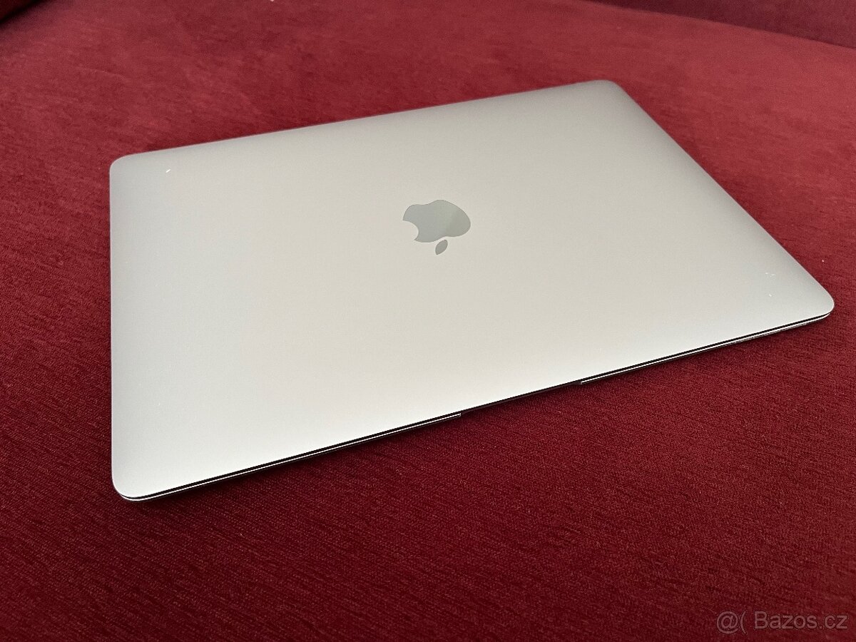 MacBook Air M1 2020 – 8 GB RAM, 256 GB, pěkný stav - 2