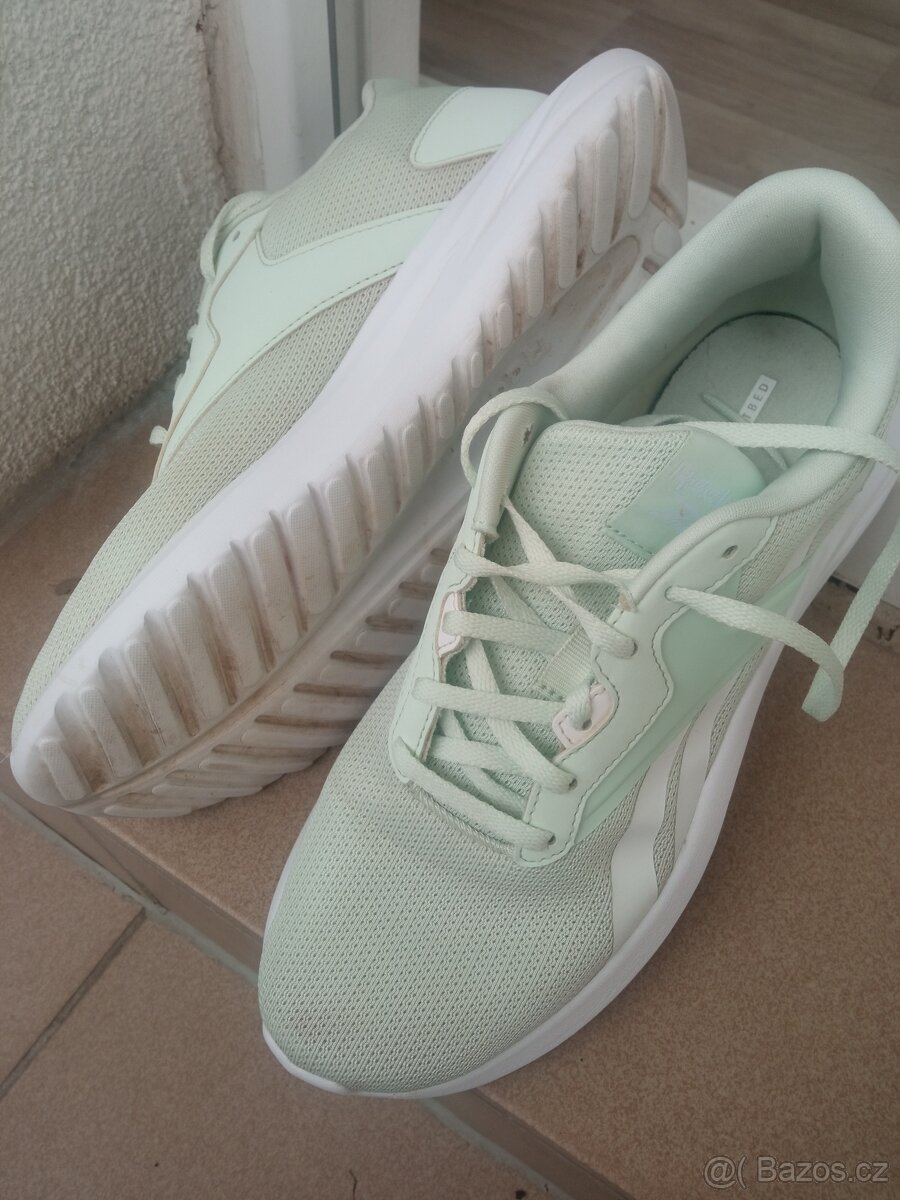 Sportovní dámská obuv - 2