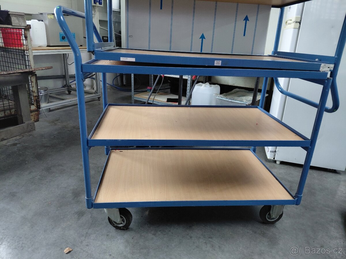 Manipulační, přepravní vozík Fetra 3 ložné plochy s madlem - 2