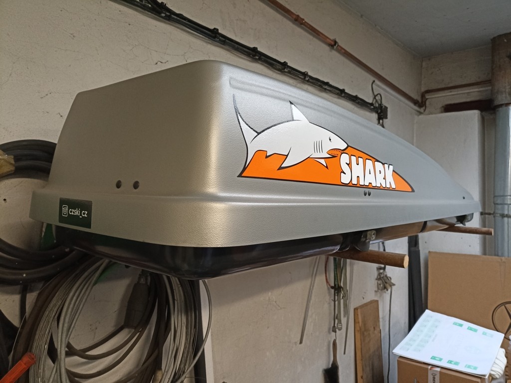 Střešní box / rakev - 2