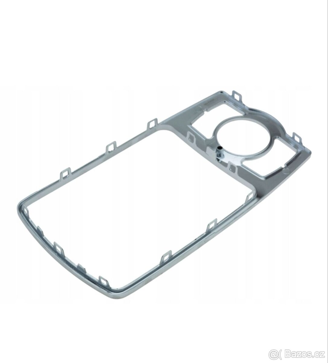 Ramcek MMI panelu na stredovom paneli - 2