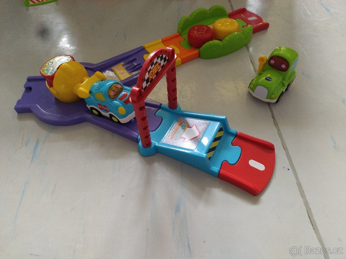 Vtech dráha s vystřelovacím startem - 2