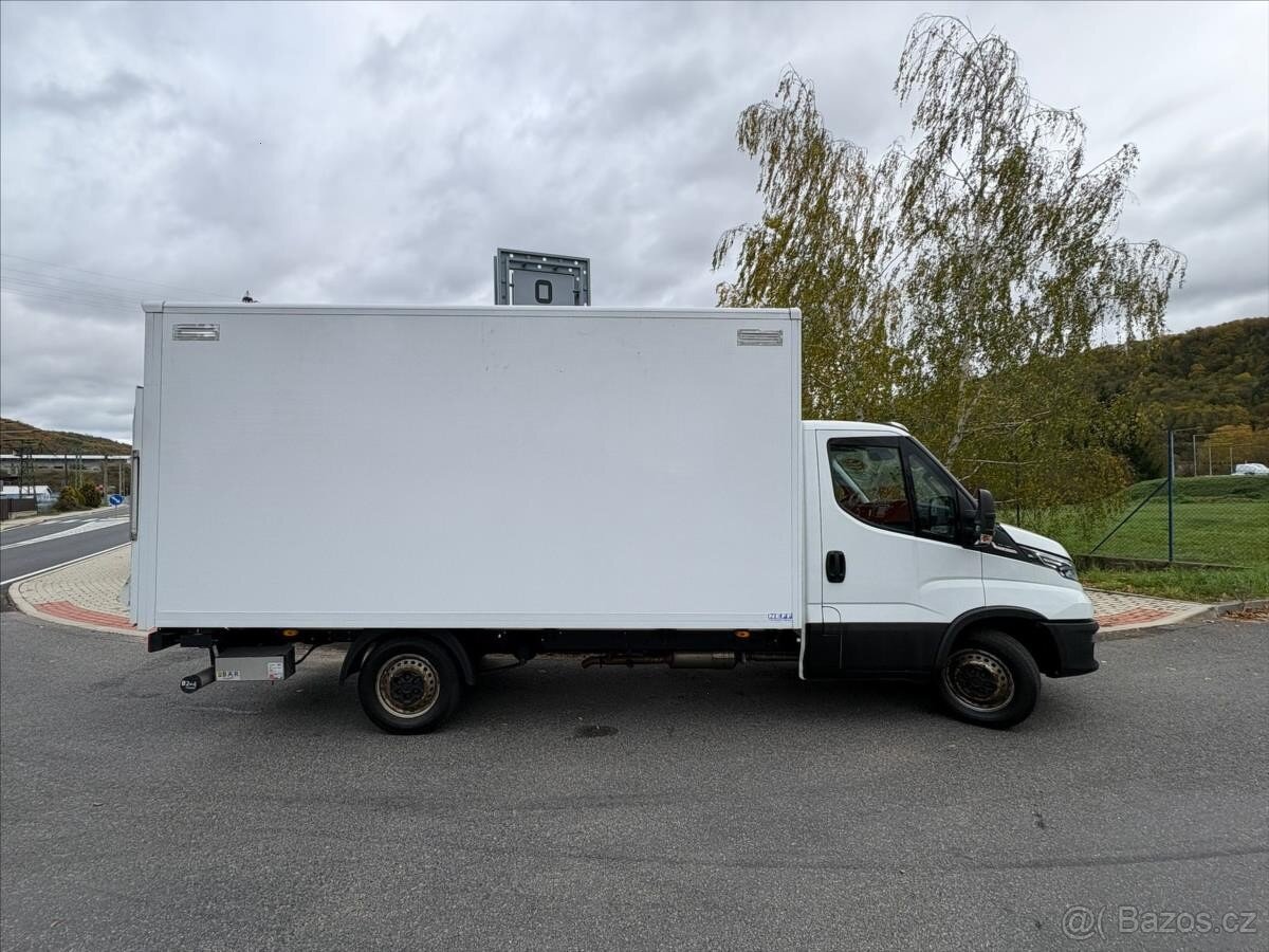 Iveco Daily 3,0 35S18HA8/P SKŘÍŇ + ČELO (2021) - 2
