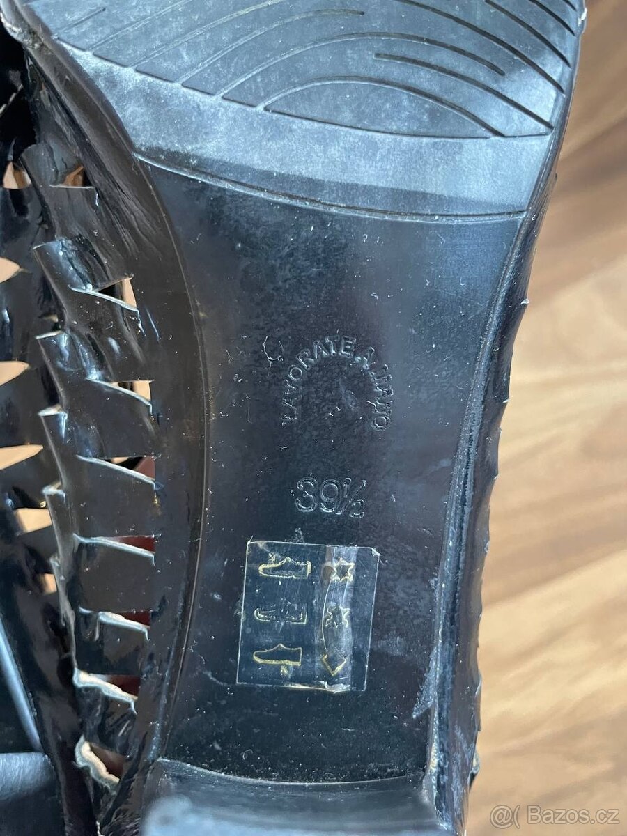 Dámské černé lodičky - 2