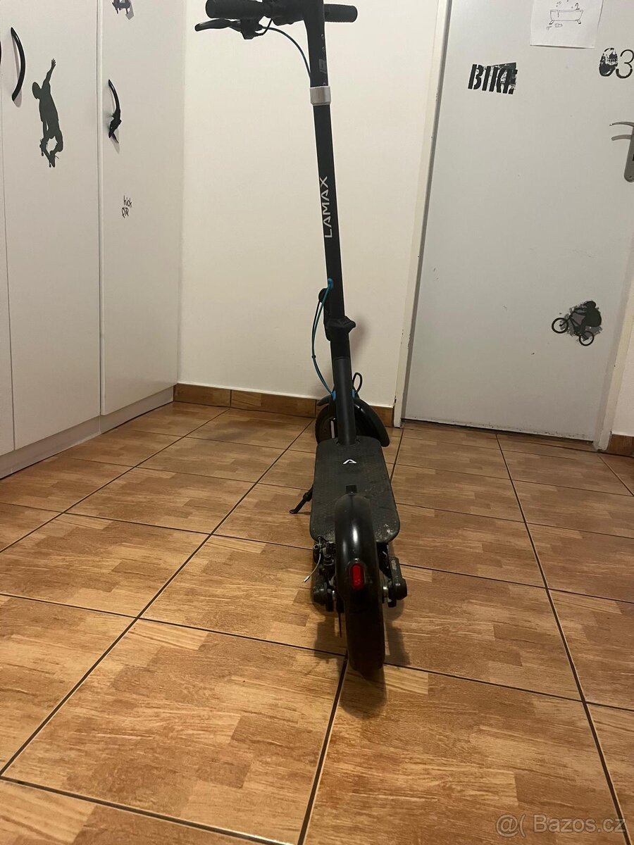 Elektrokoloběžka Lamax - 2