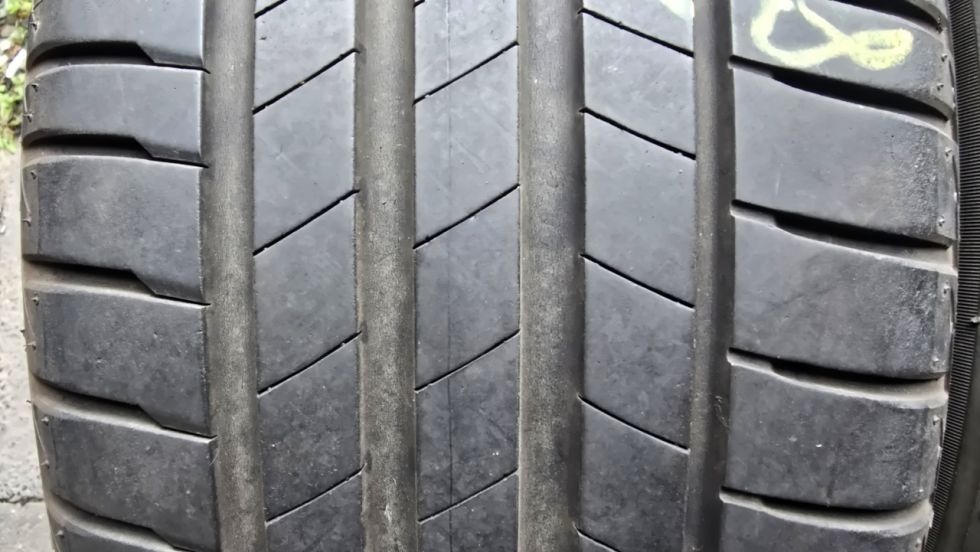 Letní pneu 225/45/17 Bridgestone - 2