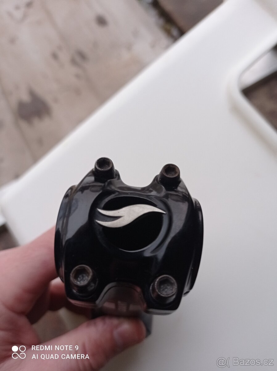 Představec Giant contect - 2