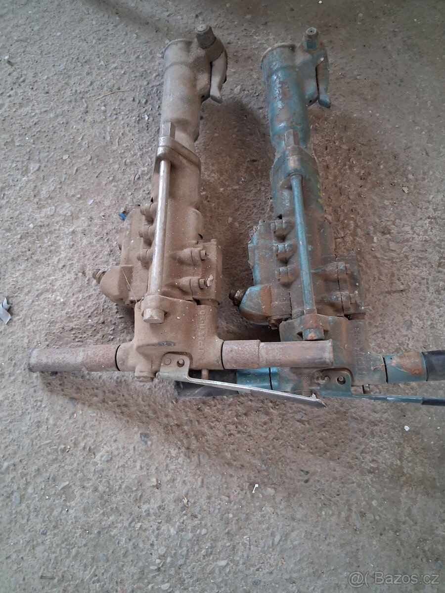 Hydraulické bourací kladivo - 2