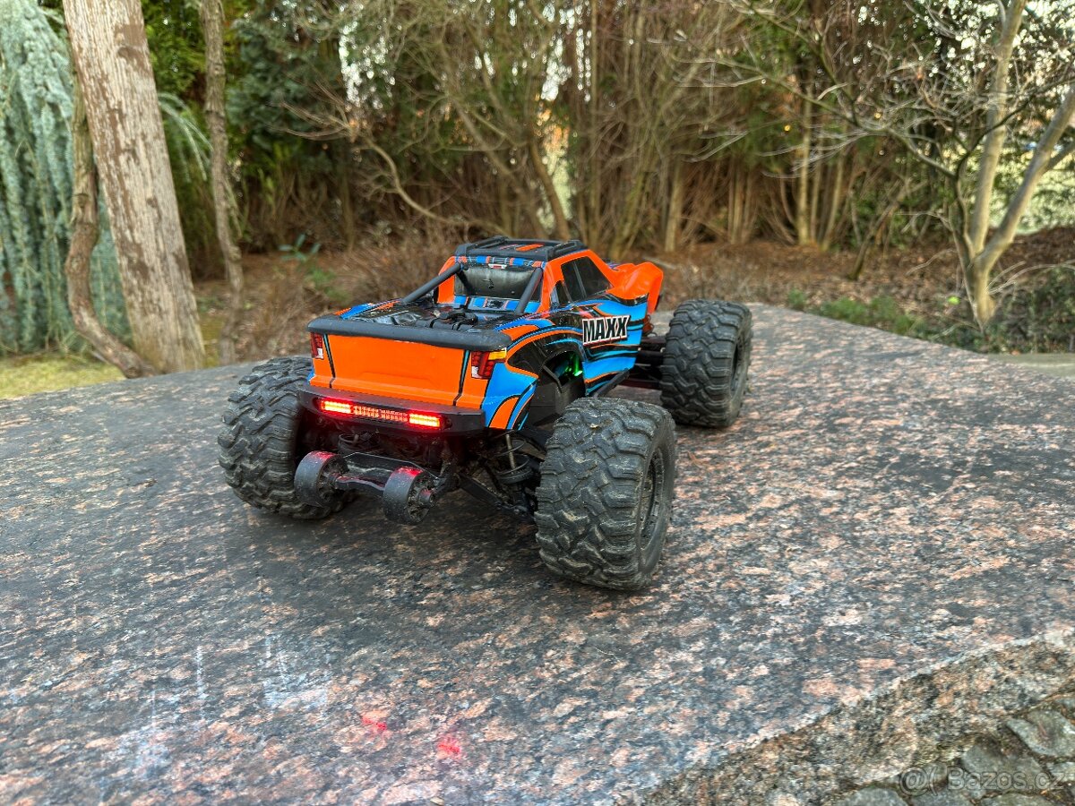 Traxxas maxx - 2