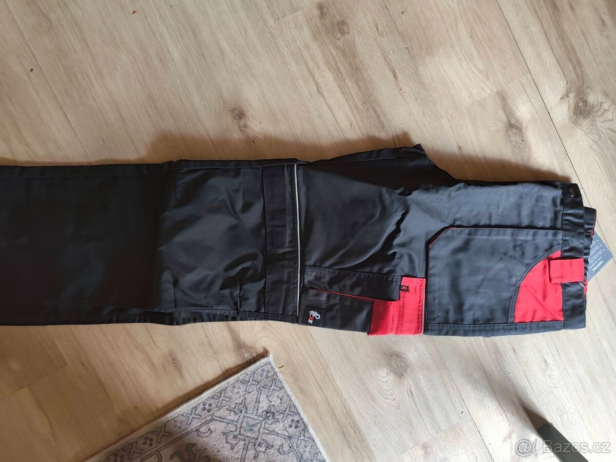 Pracovni monterky - 2