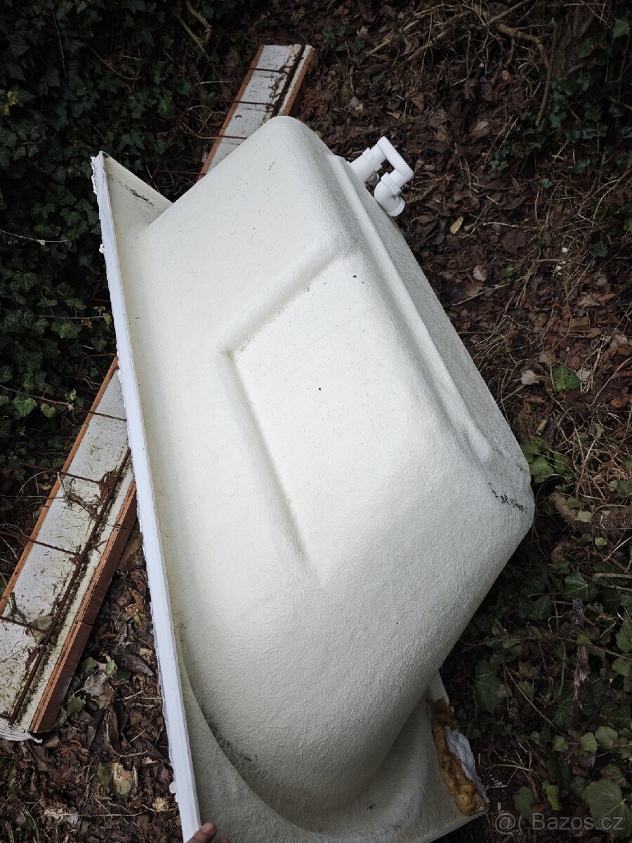 Akrylátová vana - 2