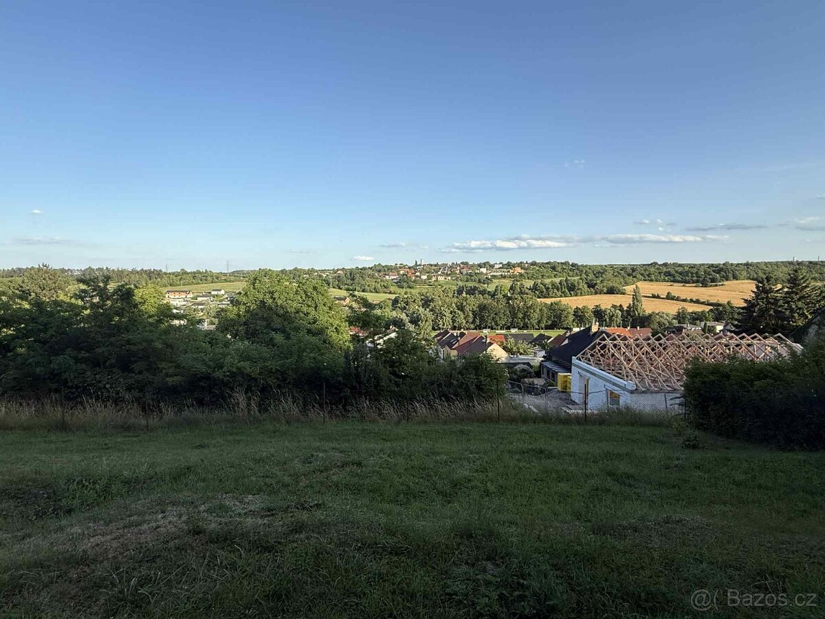 Brandýsek - Zahrada 671 M2 - 2