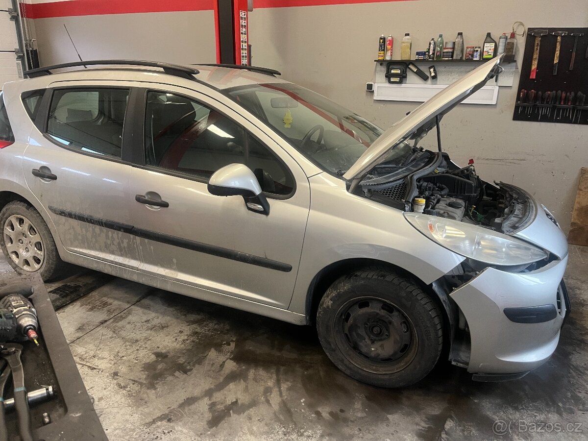 Peugeot 207 SW - 2