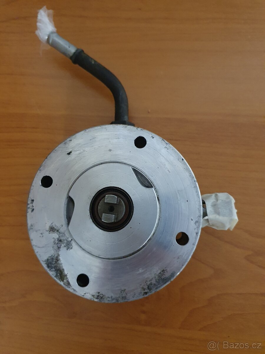 Nivo pumpa Mercedes w124 - 2