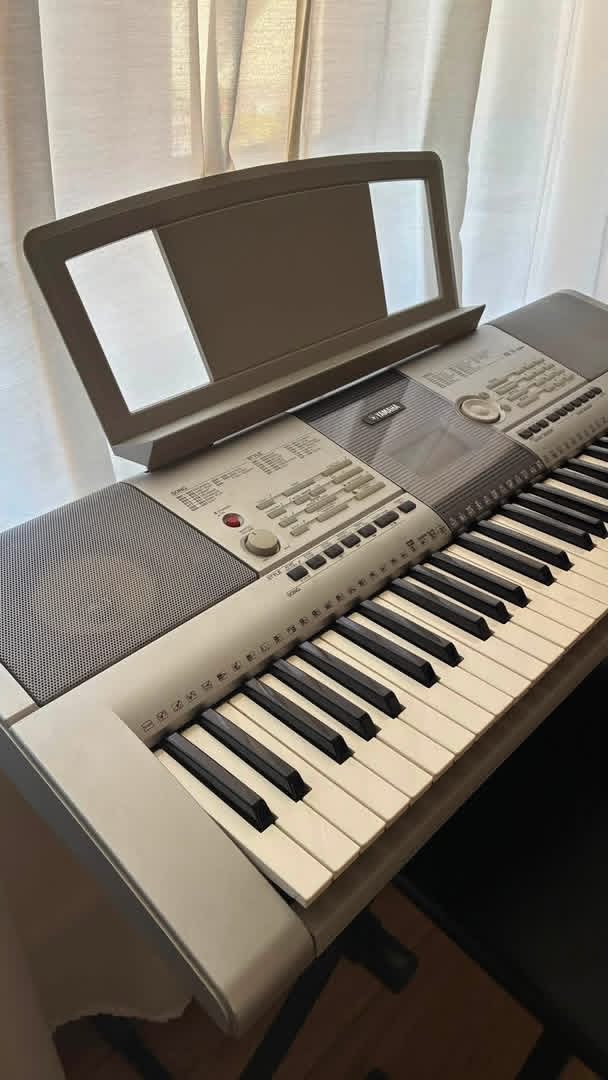 Elektrické klávesy Yamaha - 2