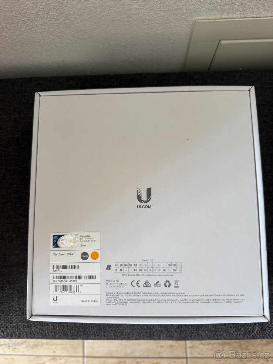 Ubiquiti UniFi AP 6 Pro - 2