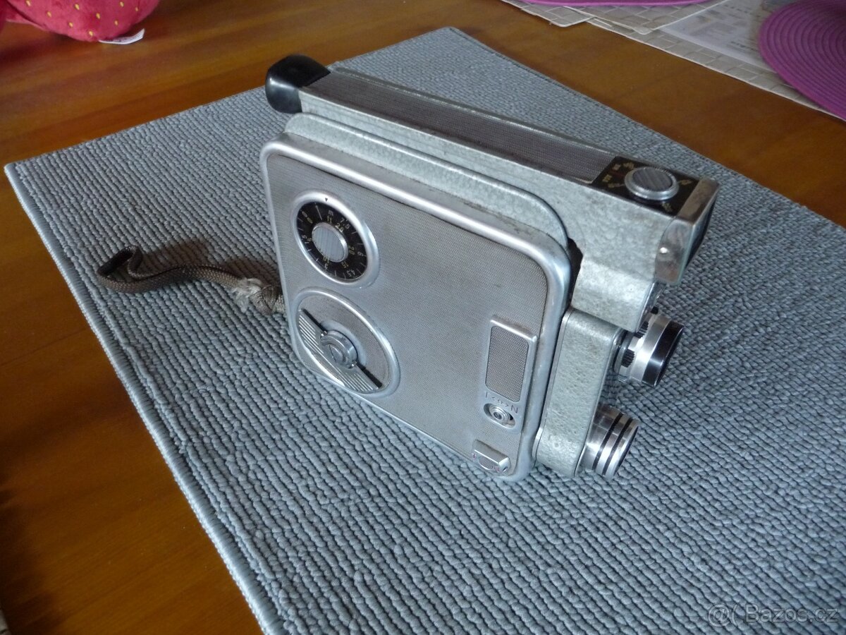 Kamery 8 mm - 2